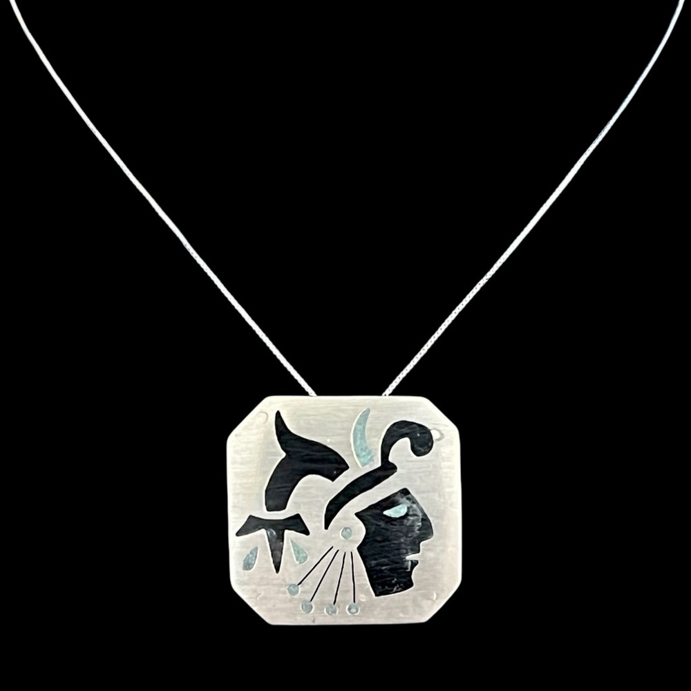 Vintage Taxco Mexico sterling silver onyx figural pendant or brooch pin - Picture 2 of 10